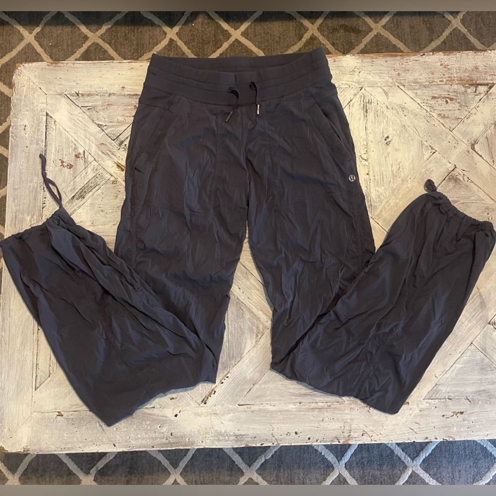 Womens LULULEMON Full length windbreaker pants